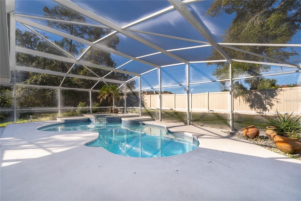 待售: $595,000 (4 贝兹, 2 浴室, 2315 平方英尺)