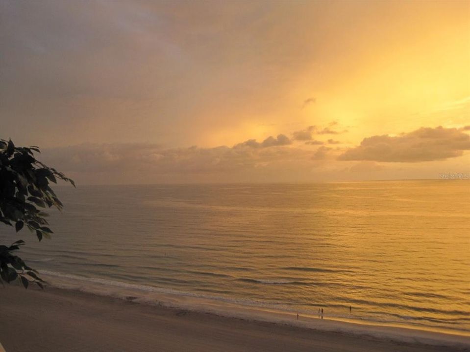 For Rent: $6,000 (2 beds, 2 baths, 1570 Square Feet)