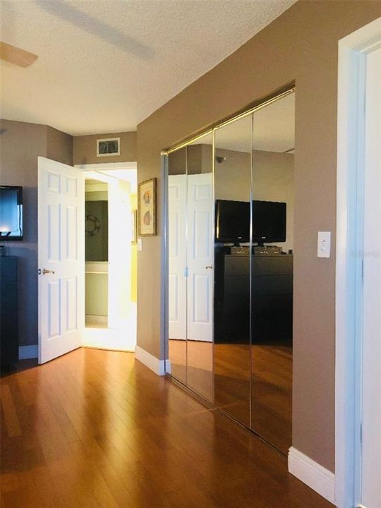 For Rent: $6,000 (2 beds, 2 baths, 1570 Square Feet)