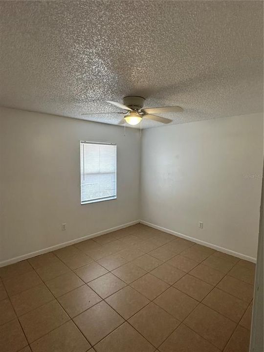 For Rent: $1,350 (2 beds, 1 baths, 804 Square Feet)