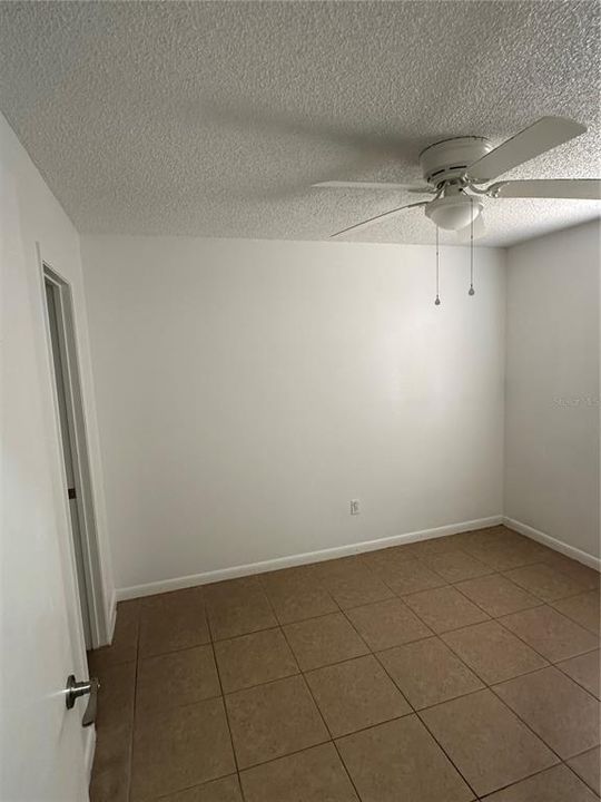 For Rent: $1,350 (2 beds, 1 baths, 804 Square Feet)