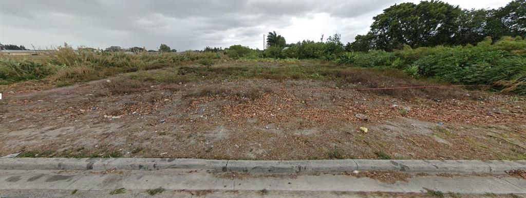 На продажу: $85,000 (0.40 acres)