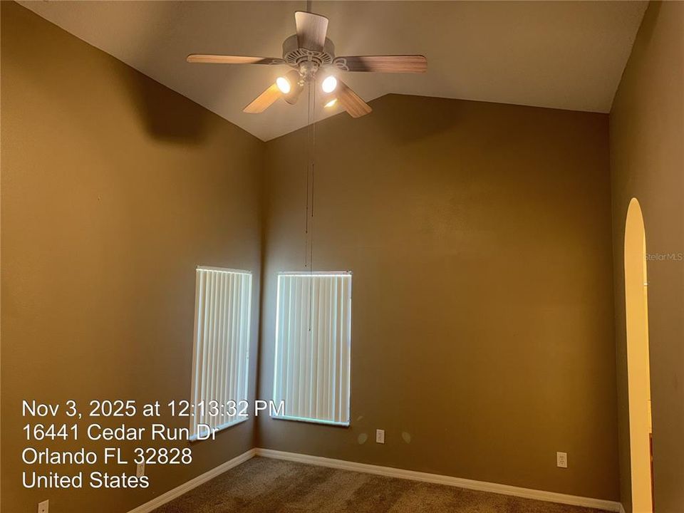 For Rent: $2,295 (4 beds, 2 baths, 2000 Square Feet)