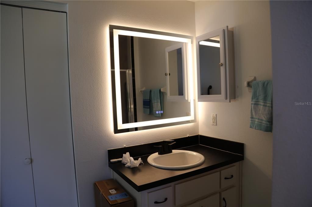 For Rent: $1,495 (1 beds, 1 baths, 550 Square Feet)