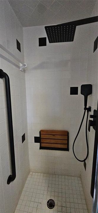 For Rent: $1,495 (1 beds, 1 baths, 550 Square Feet)