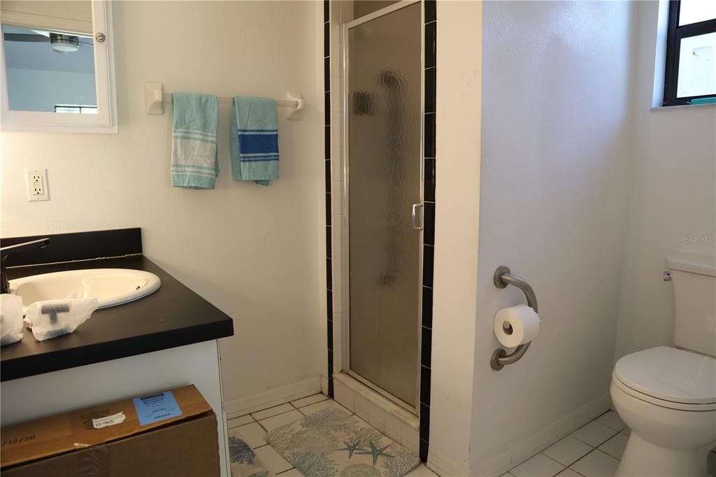 For Rent: $1,495 (1 beds, 1 baths, 550 Square Feet)