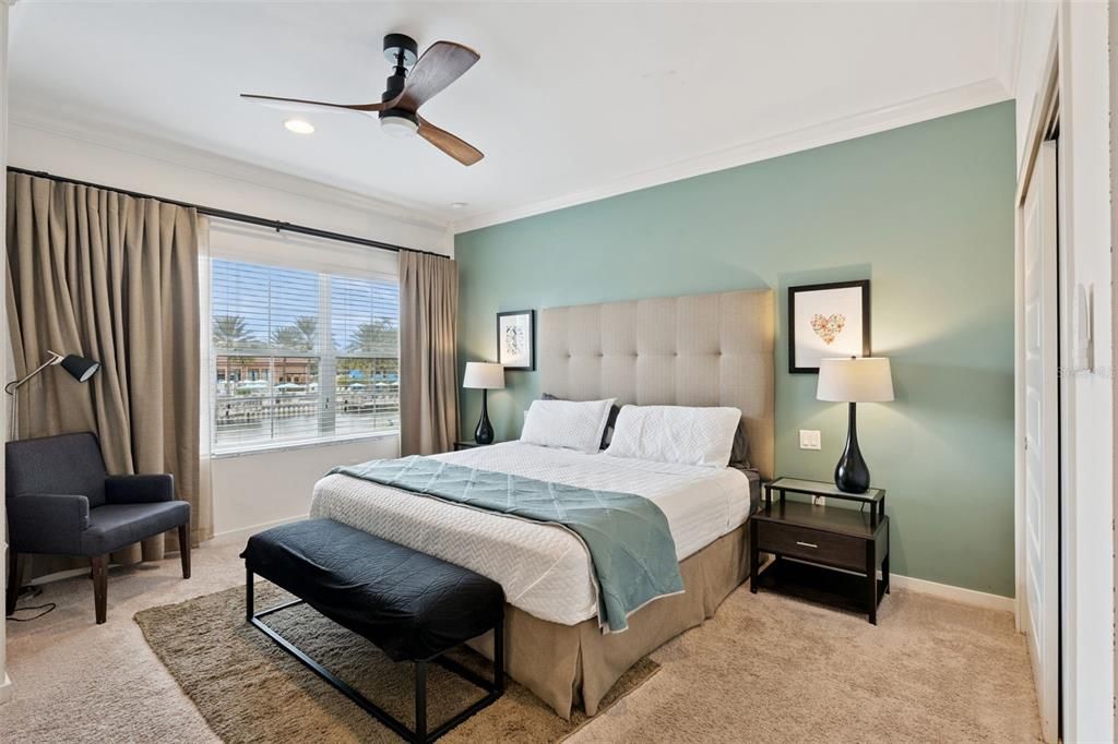 На продажу: $309,900 (2 спален, 2 ванн, 1350 Квадратных фут)