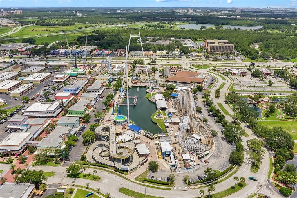 На продажу: $309,900 (2 спален, 2 ванн, 1350 Квадратных фут)