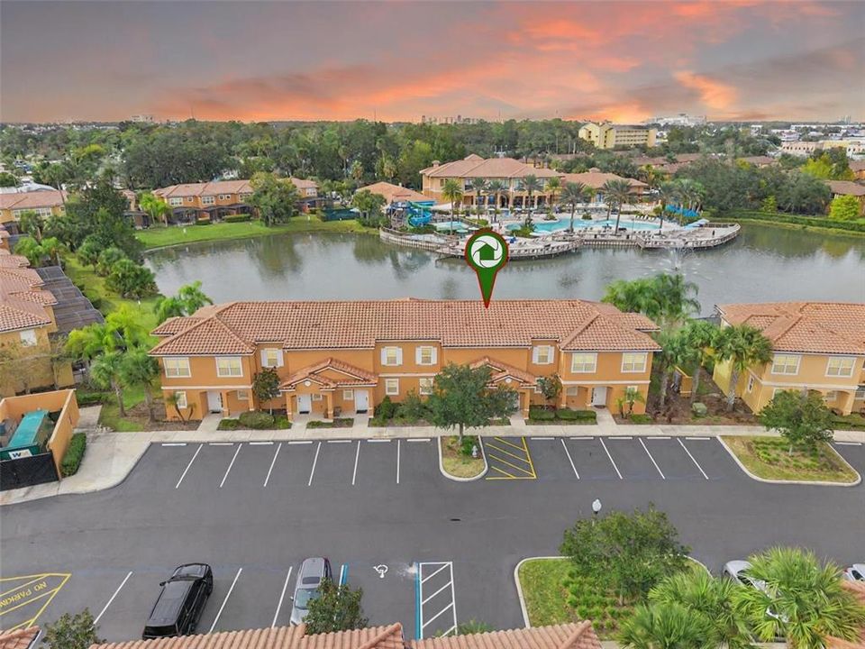 На продажу: $309,900 (2 спален, 2 ванн, 1350 Квадратных фут)