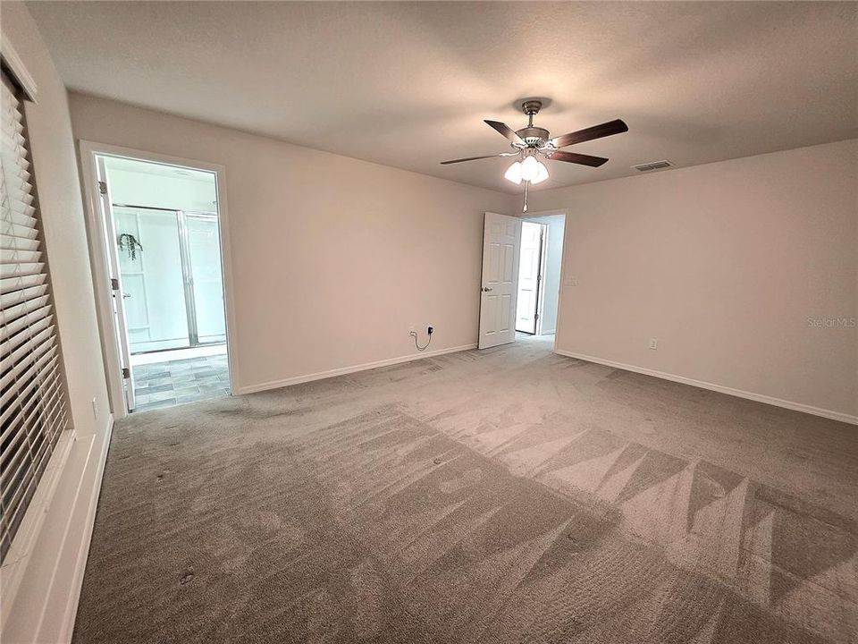 For Sale: $270,000 (3 beds, 2 baths, 1543 Square Feet)