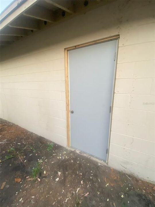 Activo con contrato: $349,000 (3 camas, 2 baños, 1667 Pies cuadrados)