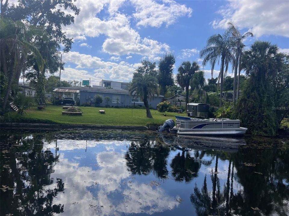 Activo con contrato: $349,000 (3 camas, 2 baños, 1667 Pies cuadrados)