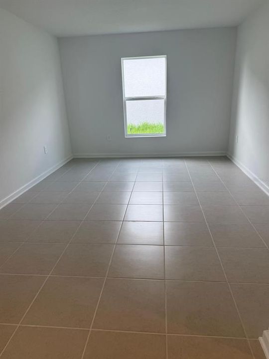 For Rent: $2,350 (4 beds, 3 baths, 2195 Square Feet)