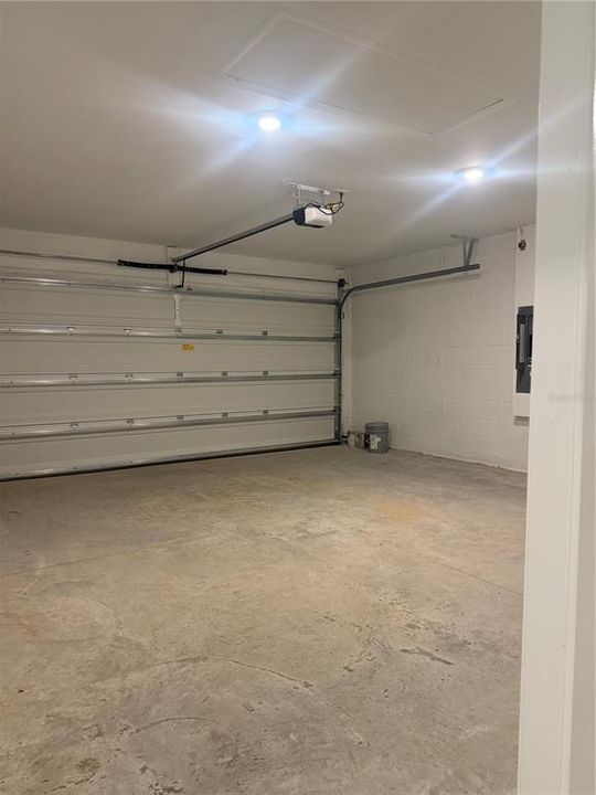 For Rent: $2,350 (4 beds, 3 baths, 2195 Square Feet)