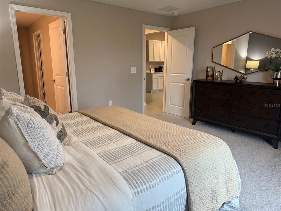 For Rent: $2,350 (4 beds, 3 baths, 2195 Square Feet)