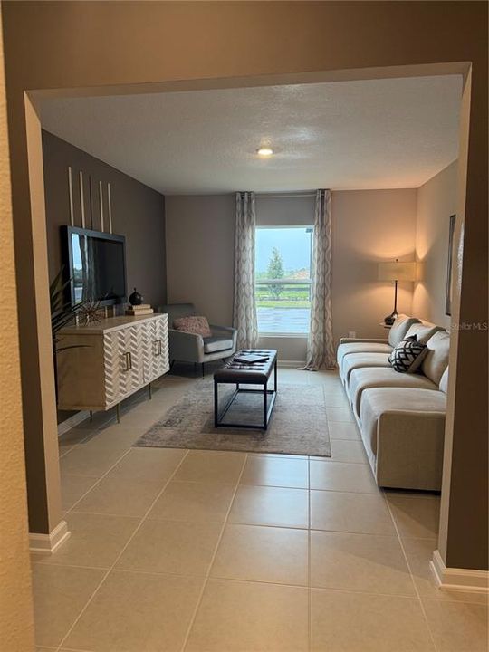 For Rent: $2,350 (4 beds, 3 baths, 2195 Square Feet)