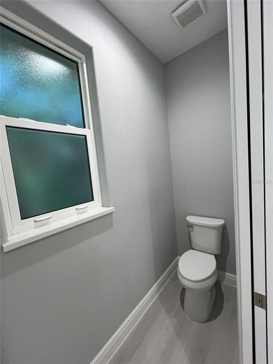 合同活跃: $550,000 (3 贝兹, 2 浴室, 2170 平方英尺)