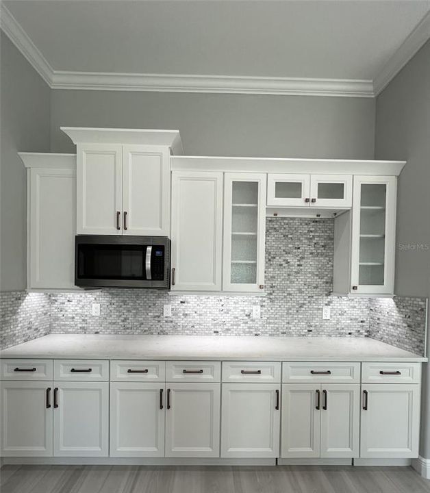 合同活跃: $550,000 (3 贝兹, 2 浴室, 2170 平方英尺)