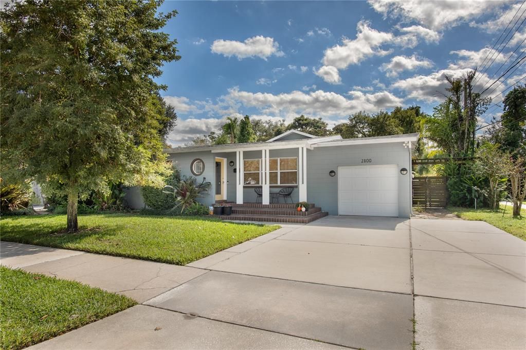 Под контрактом: $699,000 (4 спален, 3 ванн, 2293 Квадратных фут)