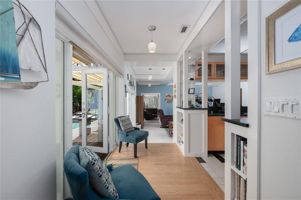 Под контрактом: $699,000 (4 спален, 3 ванн, 2293 Квадратных фут)