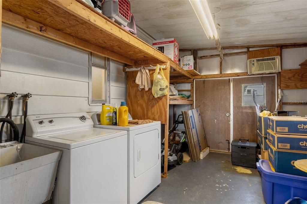 For Sale: $190,000 (2 beds, 2 baths, 1288 Square Feet)