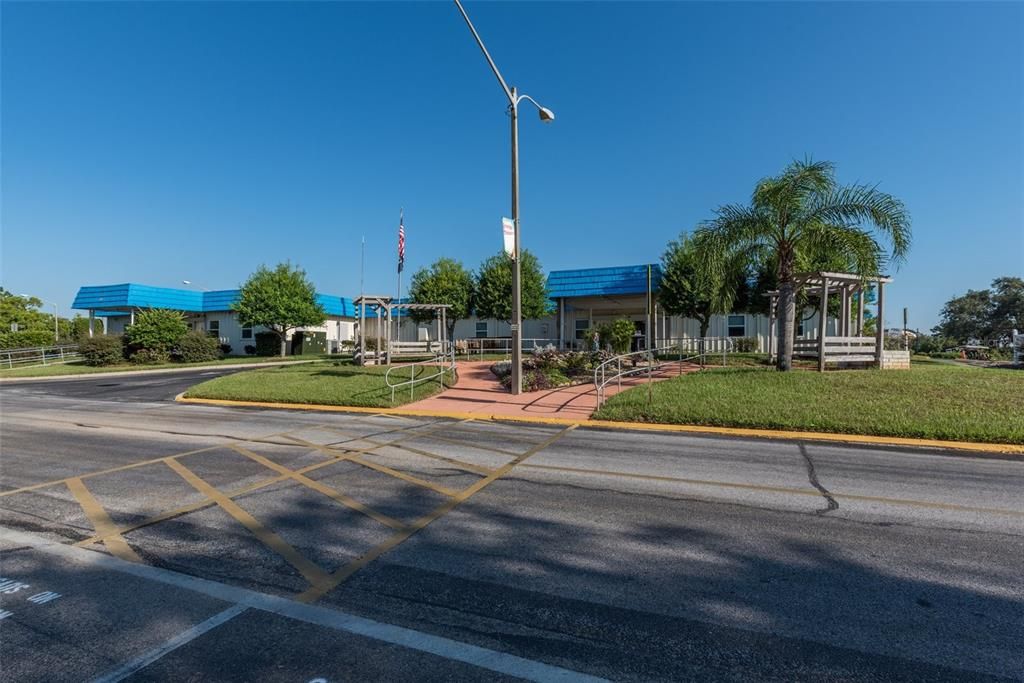 For Sale: $190,000 (2 beds, 2 baths, 1288 Square Feet)