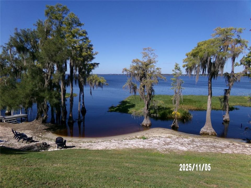 Active With Contract: $479,900 (3 beds, 2 baths, 2073 Square Feet)