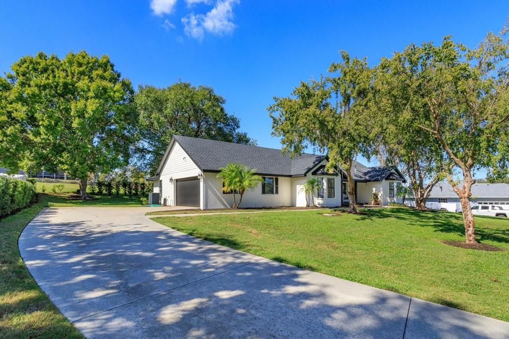 Active With Contract: $479,900 (3 beds, 2 baths, 2073 Square Feet)