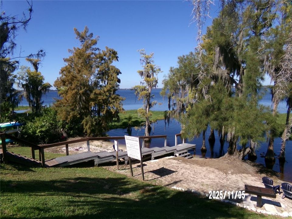 Active With Contract: $479,900 (3 beds, 2 baths, 2073 Square Feet)