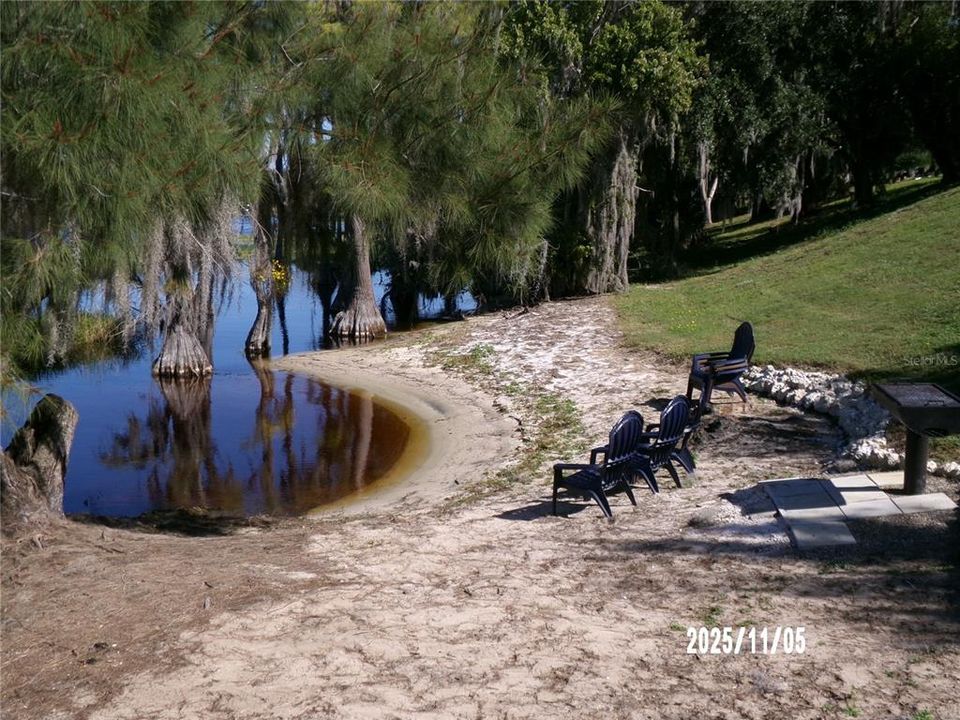 Active With Contract: $479,900 (3 beds, 2 baths, 2073 Square Feet)