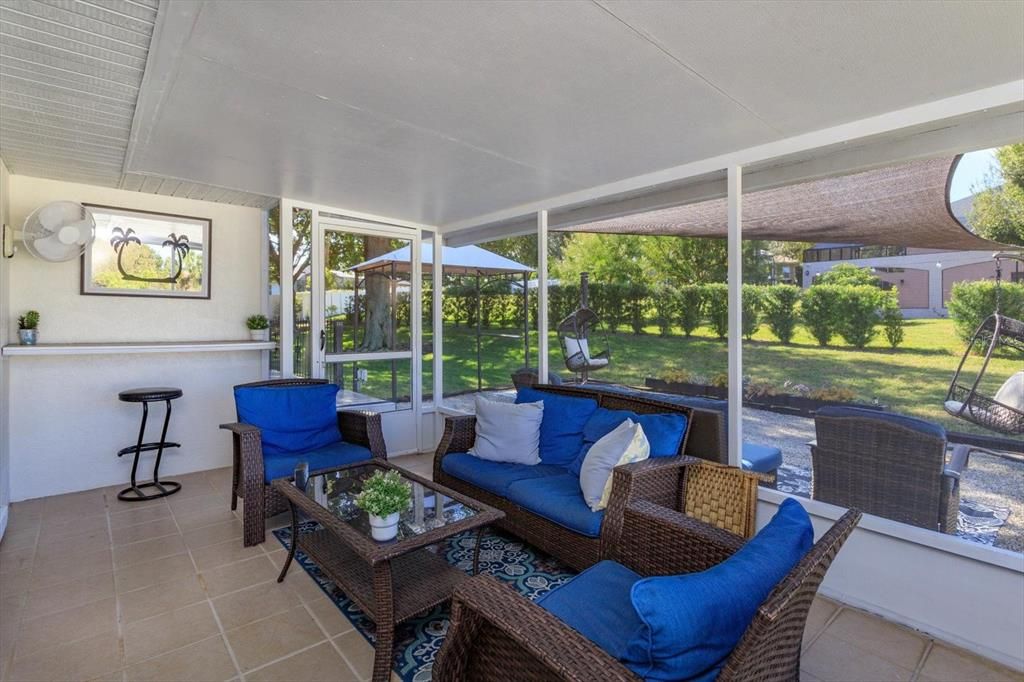 Active With Contract: $479,900 (3 beds, 2 baths, 2073 Square Feet)