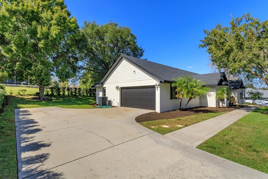 Active With Contract: $479,900 (3 beds, 2 baths, 2073 Square Feet)