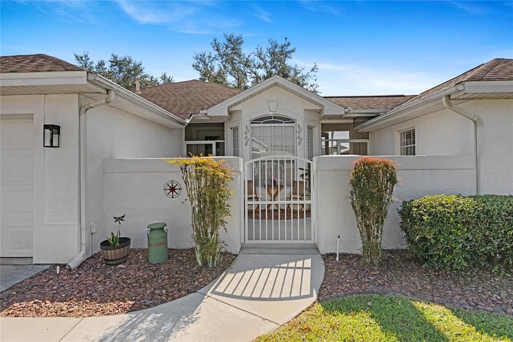 For Sale: $359,000 (4 beds, 3 baths, 1915 Square Feet)