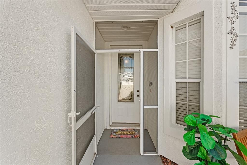 For Sale: $359,000 (4 beds, 3 baths, 1915 Square Feet)