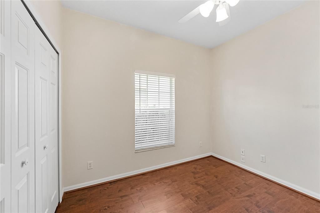 For Sale: $359,000 (4 beds, 3 baths, 1915 Square Feet)