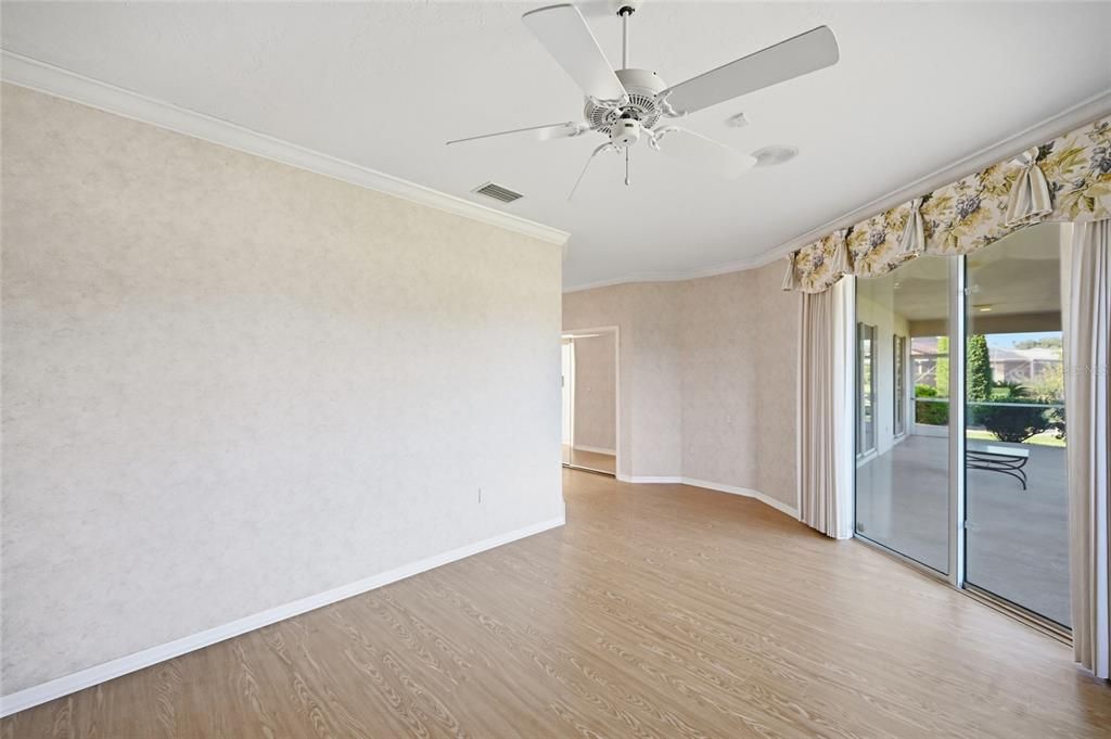 For Sale: $549,000 (3 beds, 2 baths, 2102 Square Feet)