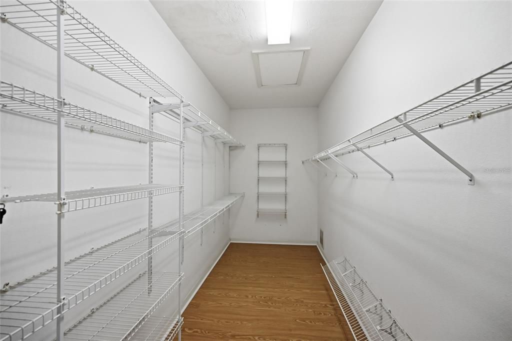 For Sale: $549,000 (3 beds, 2 baths, 2102 Square Feet)