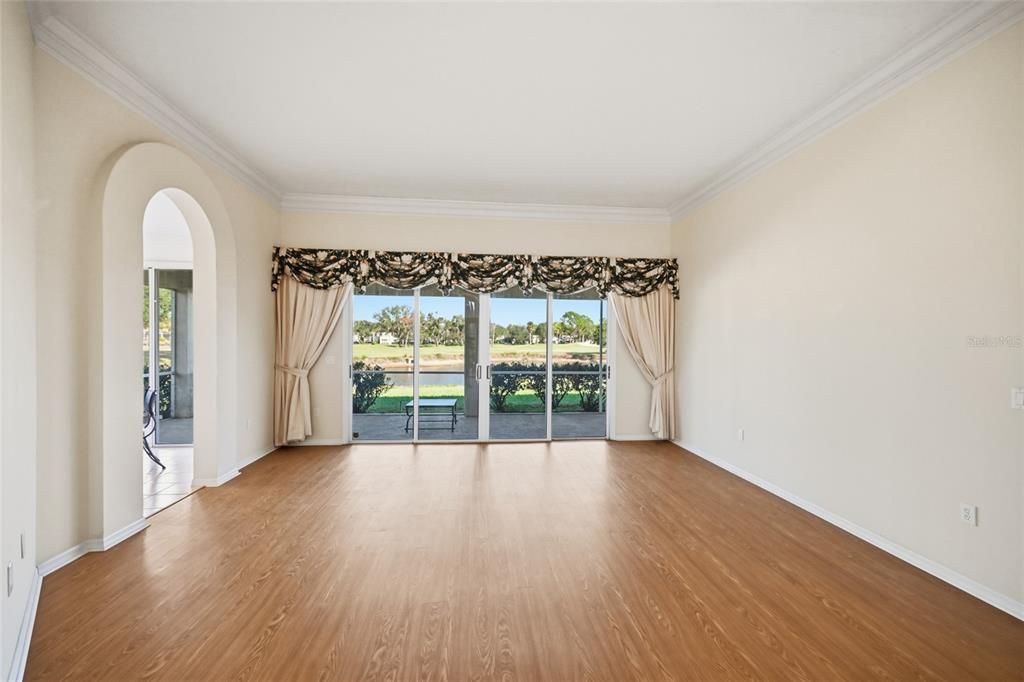 For Sale: $549,000 (3 beds, 2 baths, 2102 Square Feet)