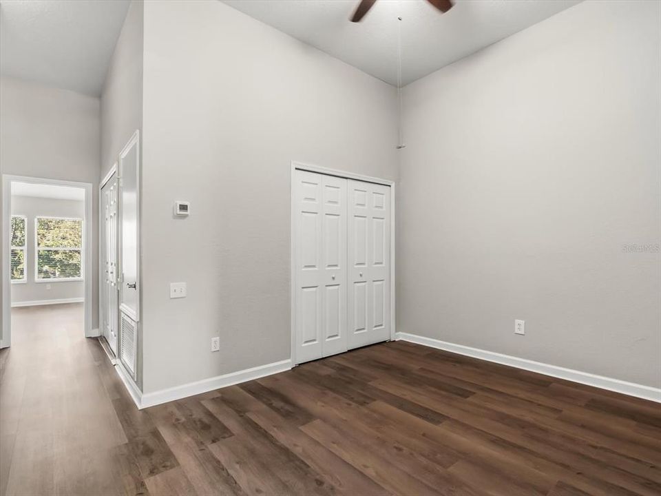 En Venta: $299,000 (2 camas, 2 baños, 1555 Pies cuadrados)