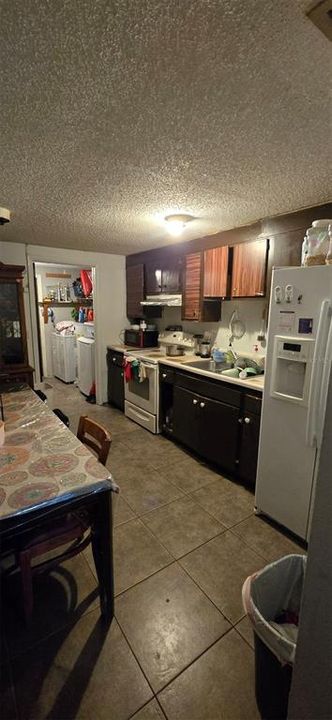 Active With Contract: $389,000 (6 beds, 0 baths, 1944 Square Feet)