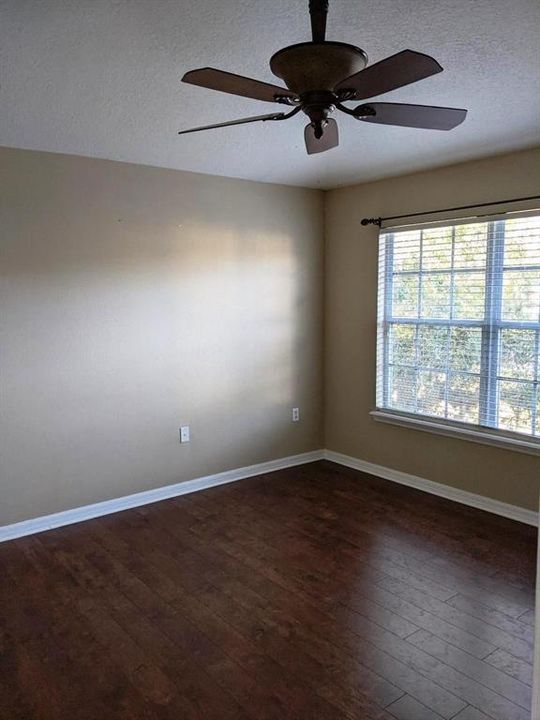 出租: $1,750 (2 贝兹, 2 浴室, 1176 平方英尺)