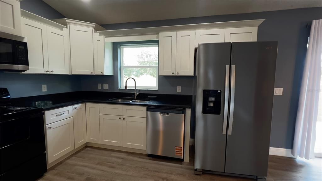 В аренду: $1,950 (3 спален, 2 ванн, 1463 Квадратных фут)