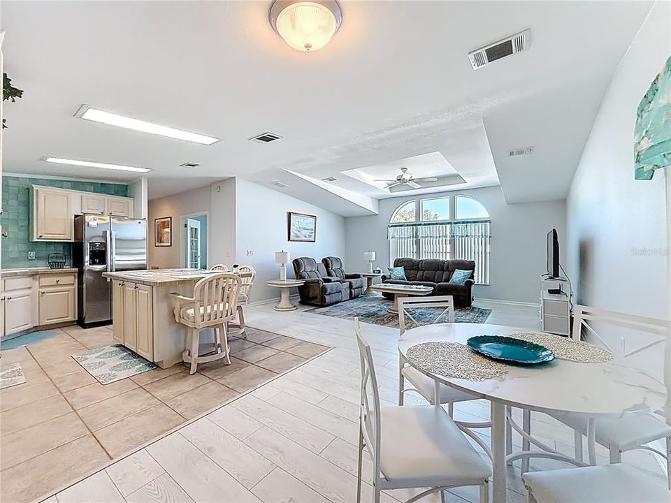 En Venta: $210,000 (2 camas, 2 baños, 1440 Pies cuadrados)