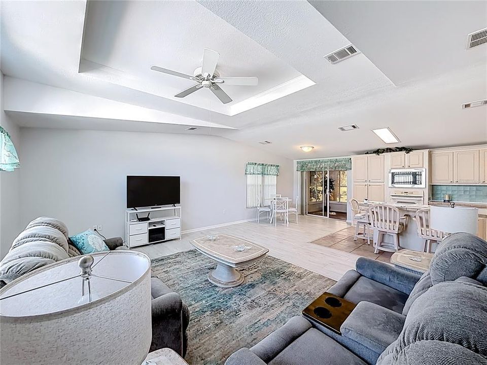 En Venta: $210,000 (2 camas, 2 baños, 1440 Pies cuadrados)