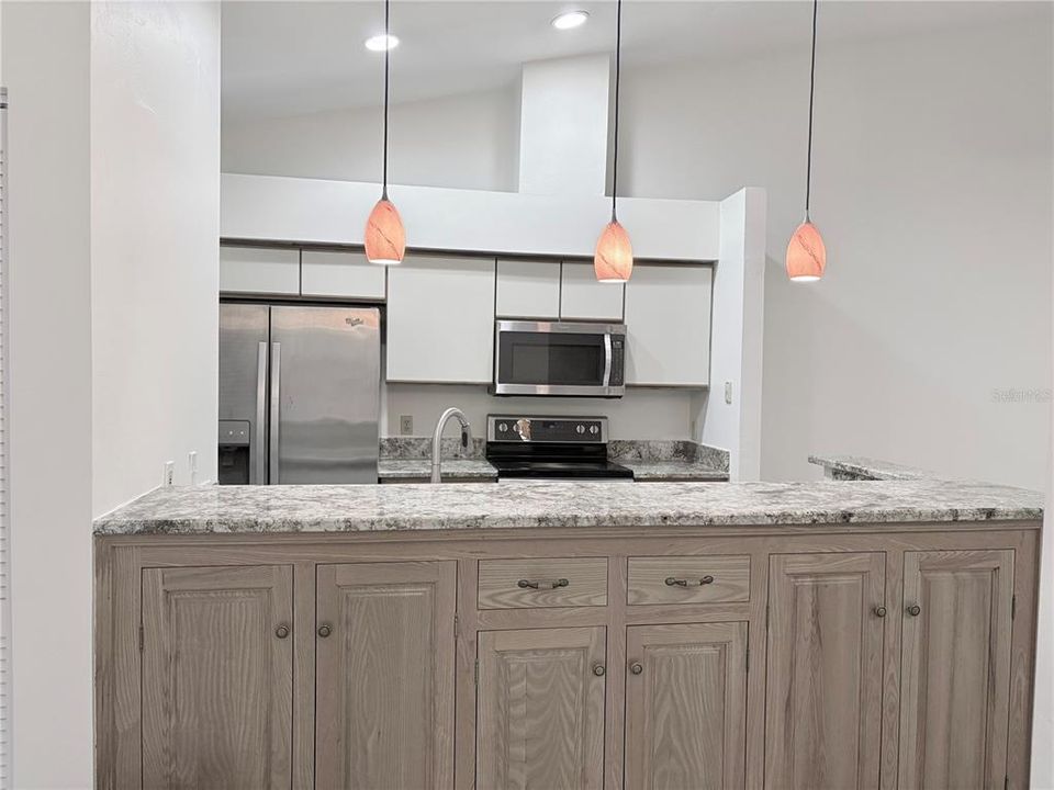 For Rent: $2,000 (2 beds, 2 baths, 1410 Square Feet)