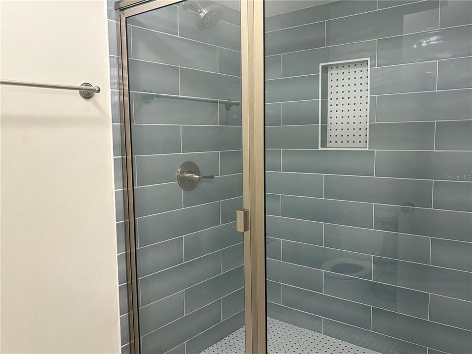 For Rent: $2,000 (2 beds, 2 baths, 1410 Square Feet)