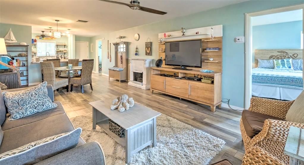 En Venta: $799,000 (2 camas, 2 baños, 1282 Pies cuadrados)