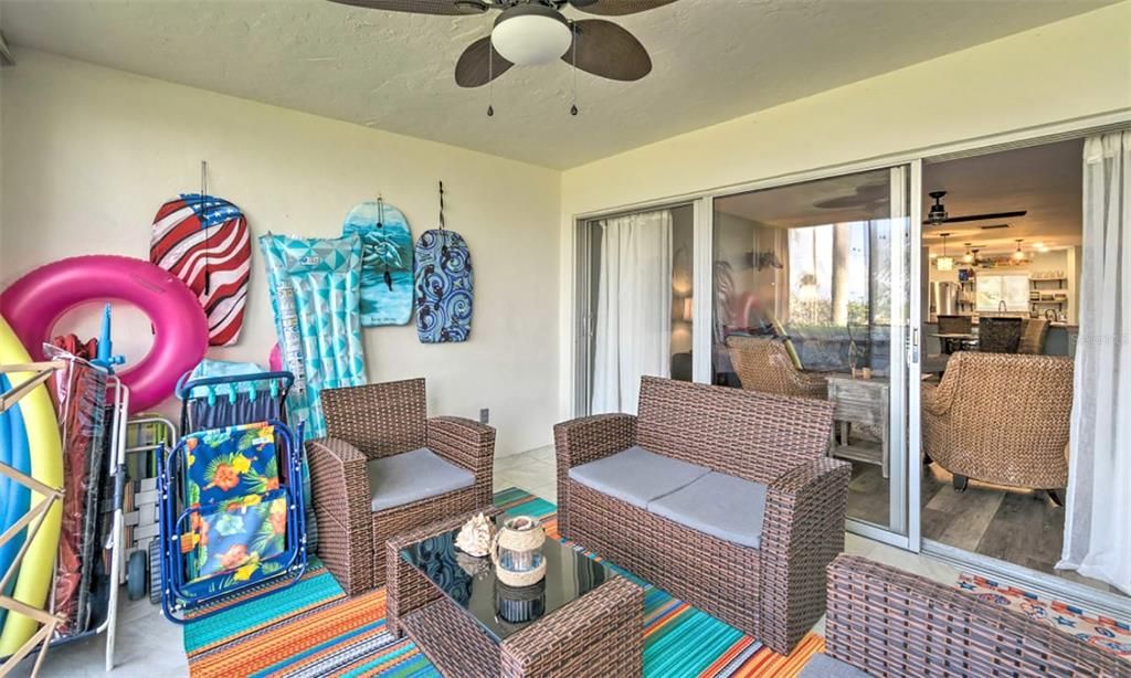 En Venta: $799,000 (2 camas, 2 baños, 1282 Pies cuadrados)