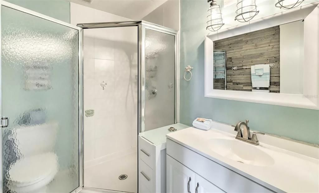 En Venta: $799,000 (2 camas, 2 baños, 1282 Pies cuadrados)