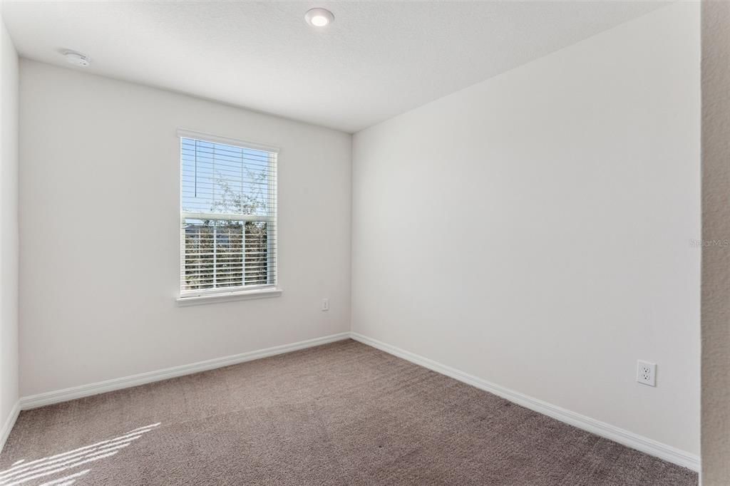 На продажу: $349,900 (3 спален, 2 ванн, 1359 Квадратных фут)